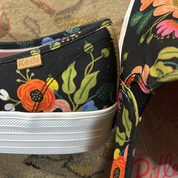 Brand new Rifle Paper platform Keds - size 10 - Picture 7 of 7